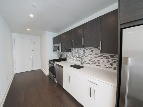 555 10th Avenue , Unit 27G, Manhattan, NY 10018