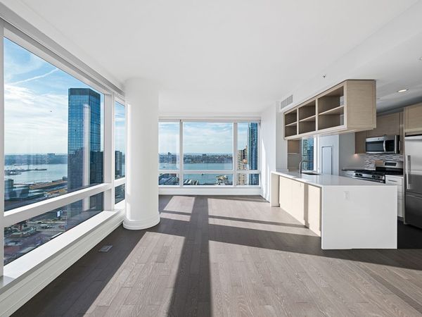 555 10th Avenue , Unit 22B, Manhattan, NY 10018