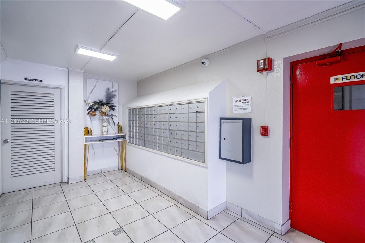 3030 Marcos Dr, Unit T203, Aventura, FL 33160 Photo