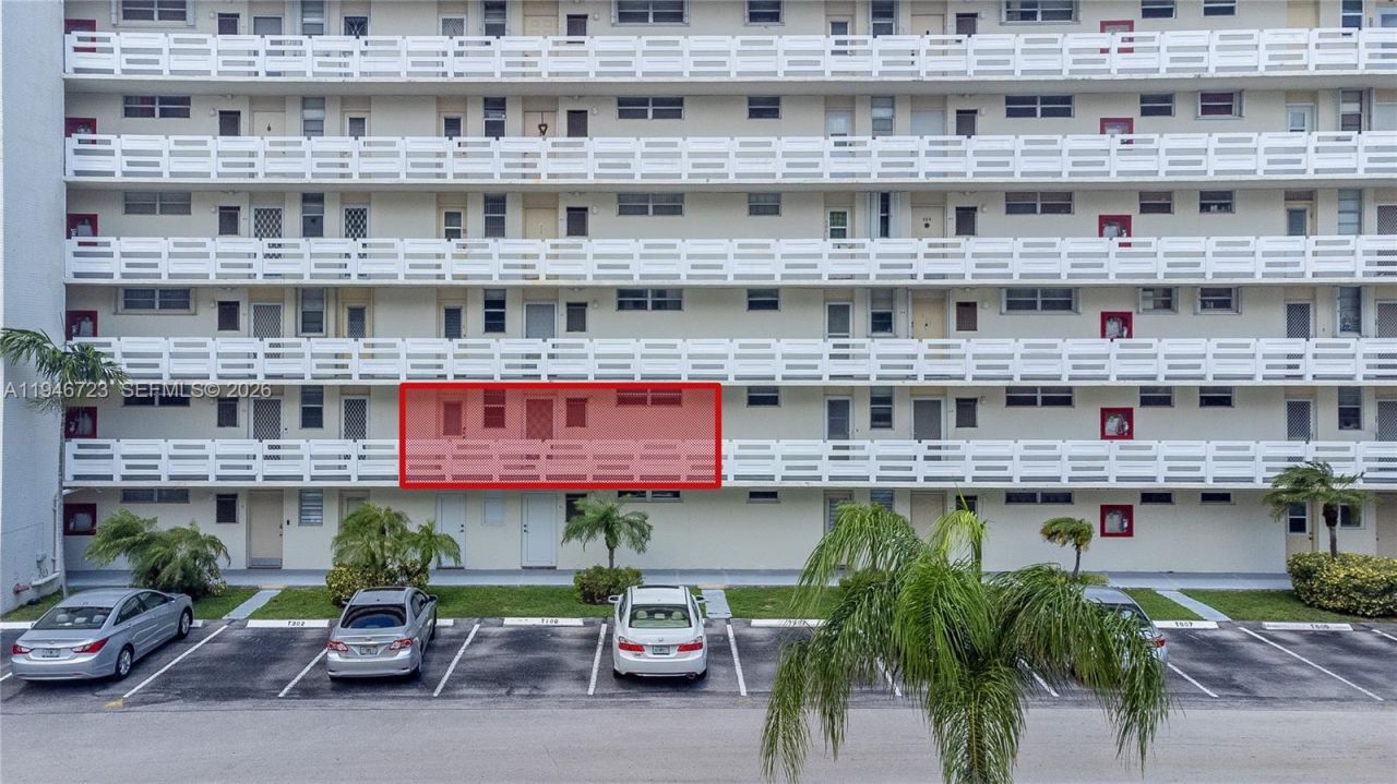 3030 Marcos Dr, Unit T203, Aventura, FL 33160 Photo