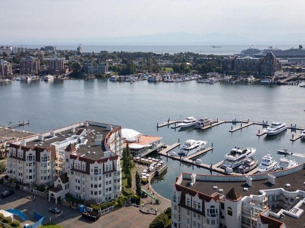 10 Paul Kane Pl, Unit 418, Victoria, BC V9A 7J8