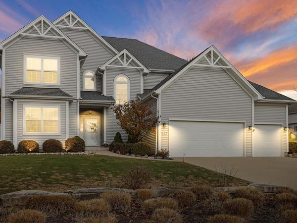 699 S Stone Ridge DRIVE, Lake Geneva, WI 53147