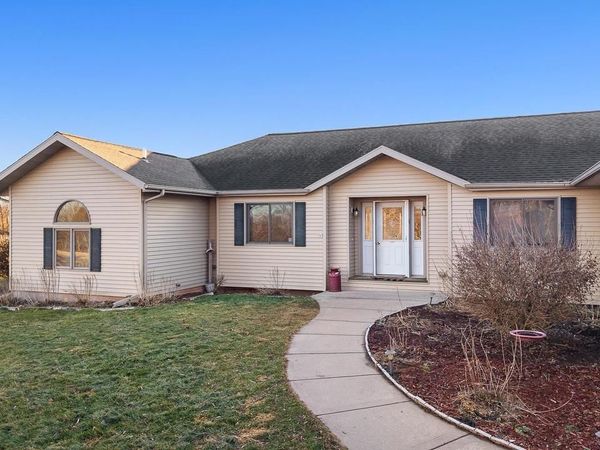 4415 Old Stone Road, Oregon, WI 53575