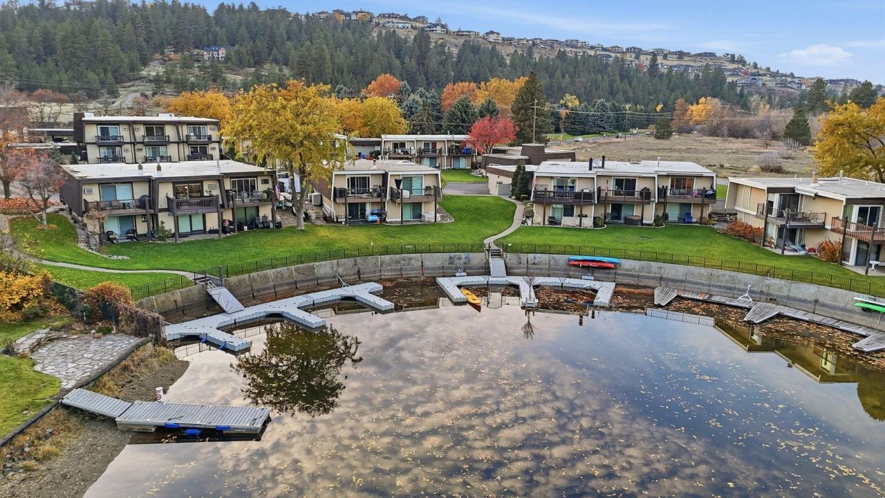 305 S Liberty Lake Rd, Liberty Lake, WA 99019 Main Photo