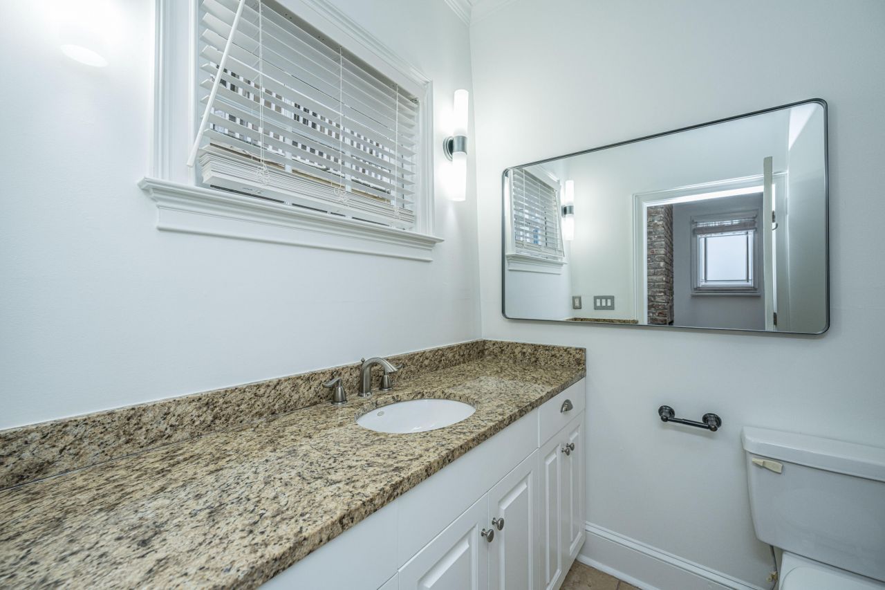 186 Smith Street Photo 10