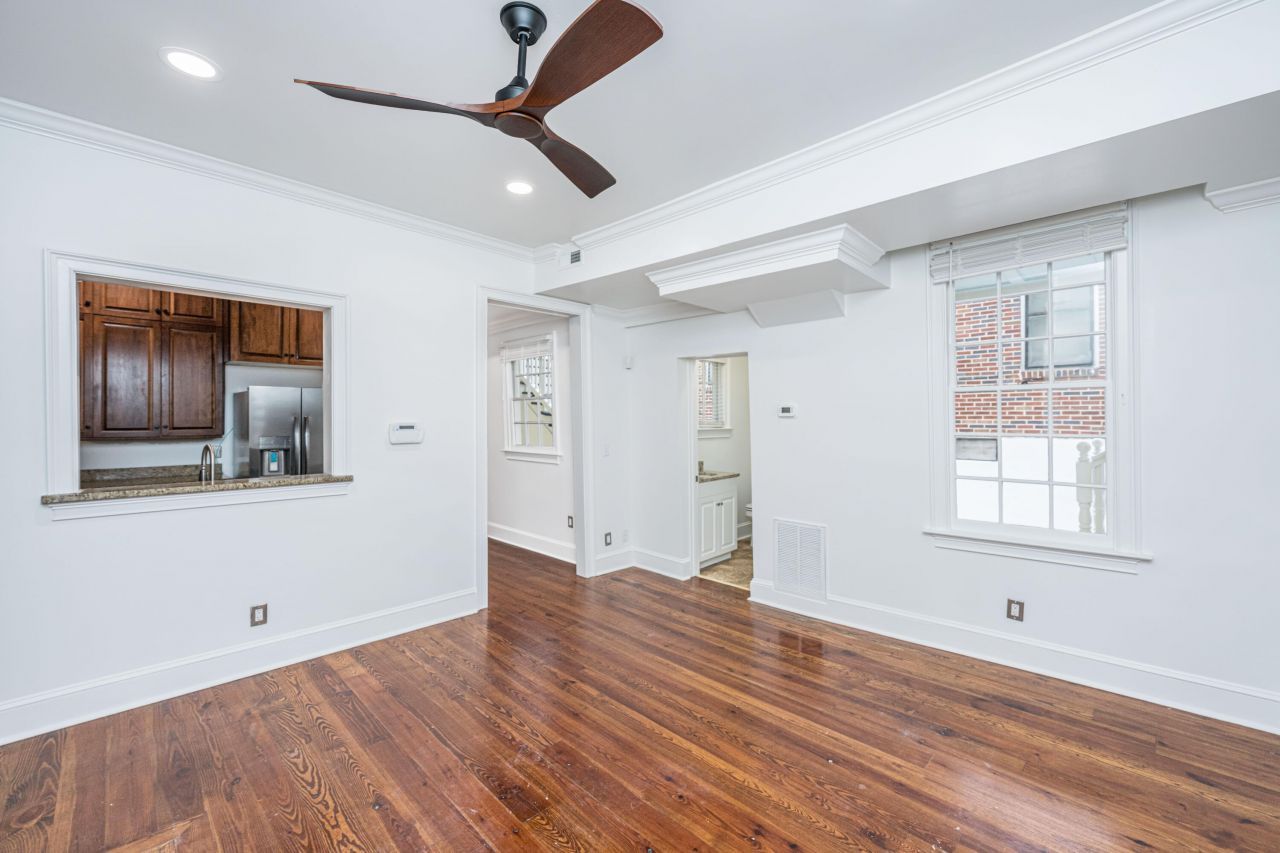 186 Smith Street Photo 15