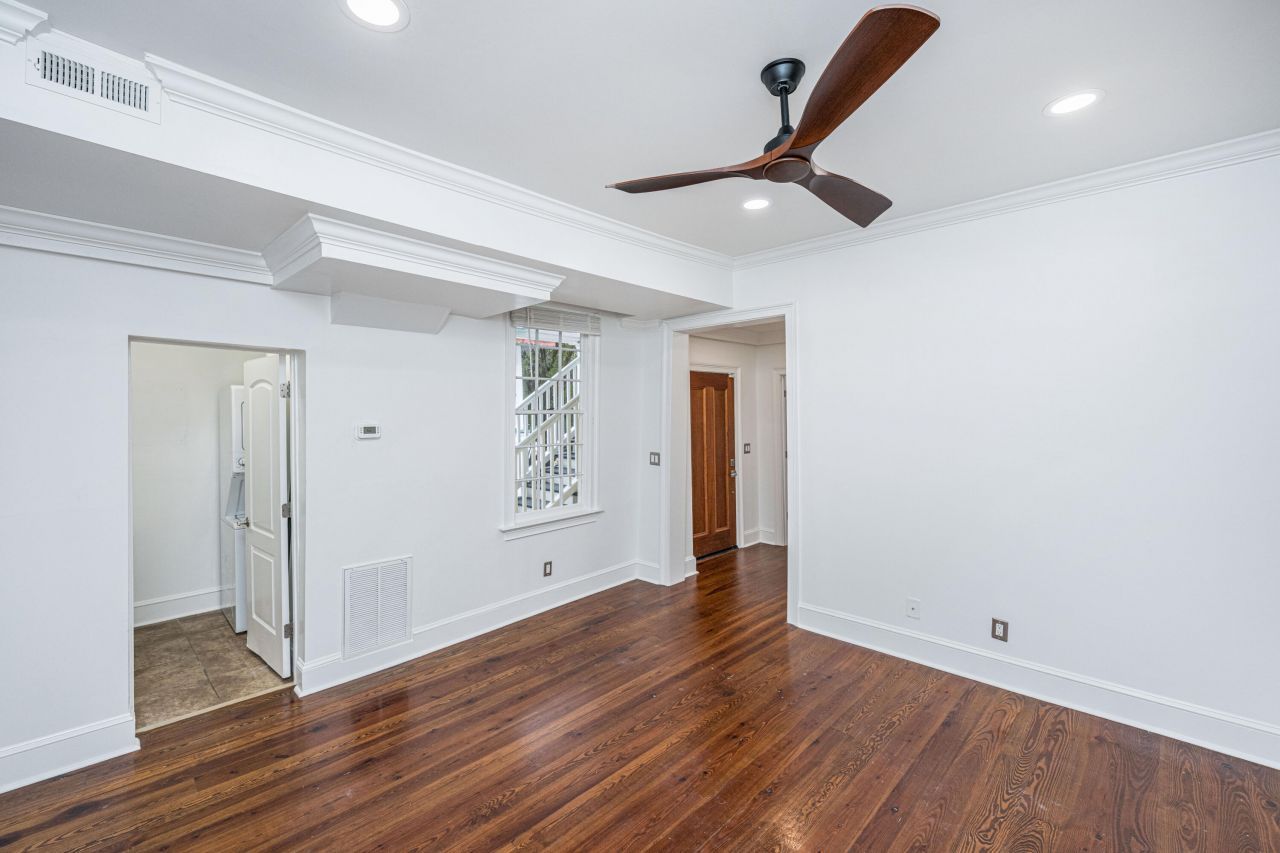 186 Smith Street Photo 16