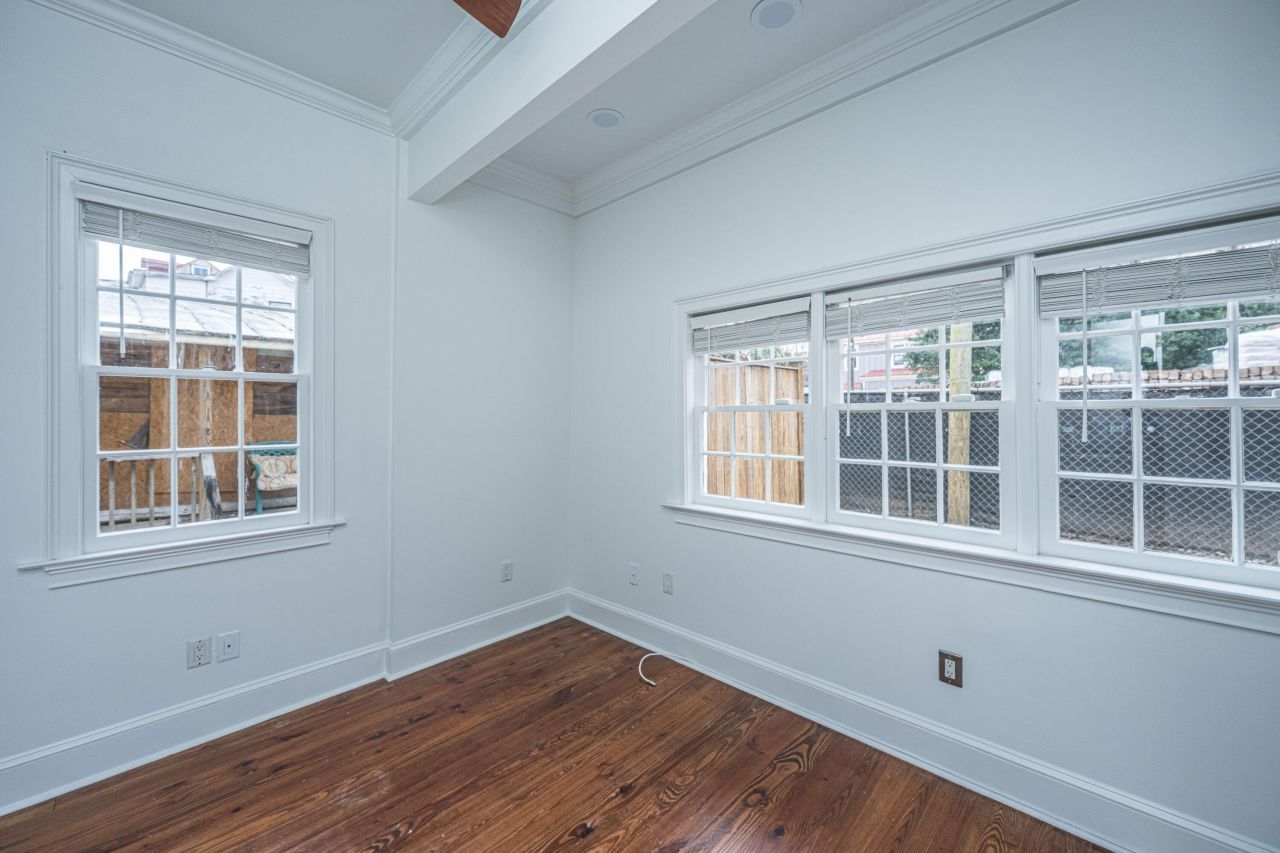 186 Smith Street Photo 25