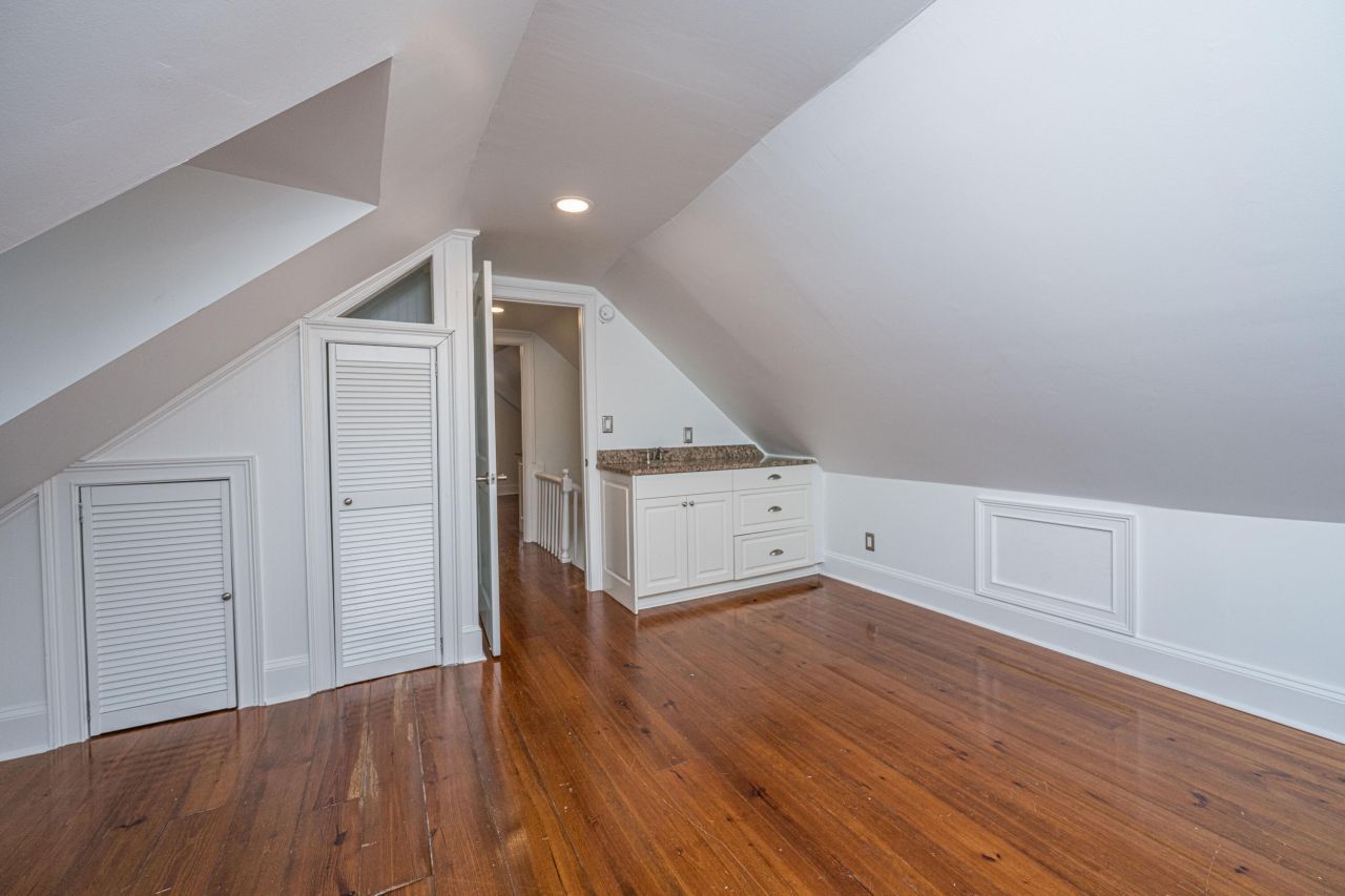 186 Smith Street Photo 48