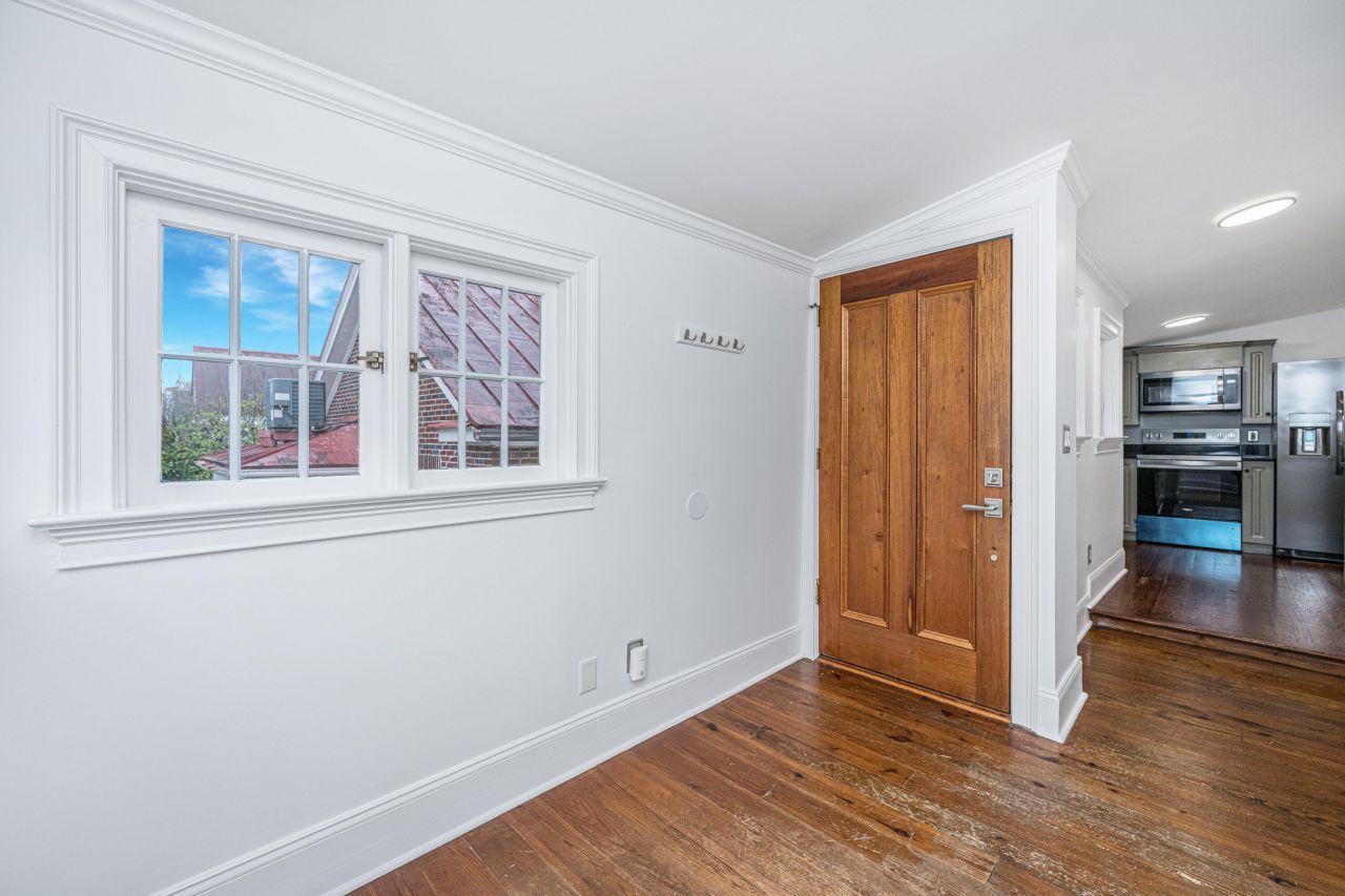 186 Smith Street Photo 52