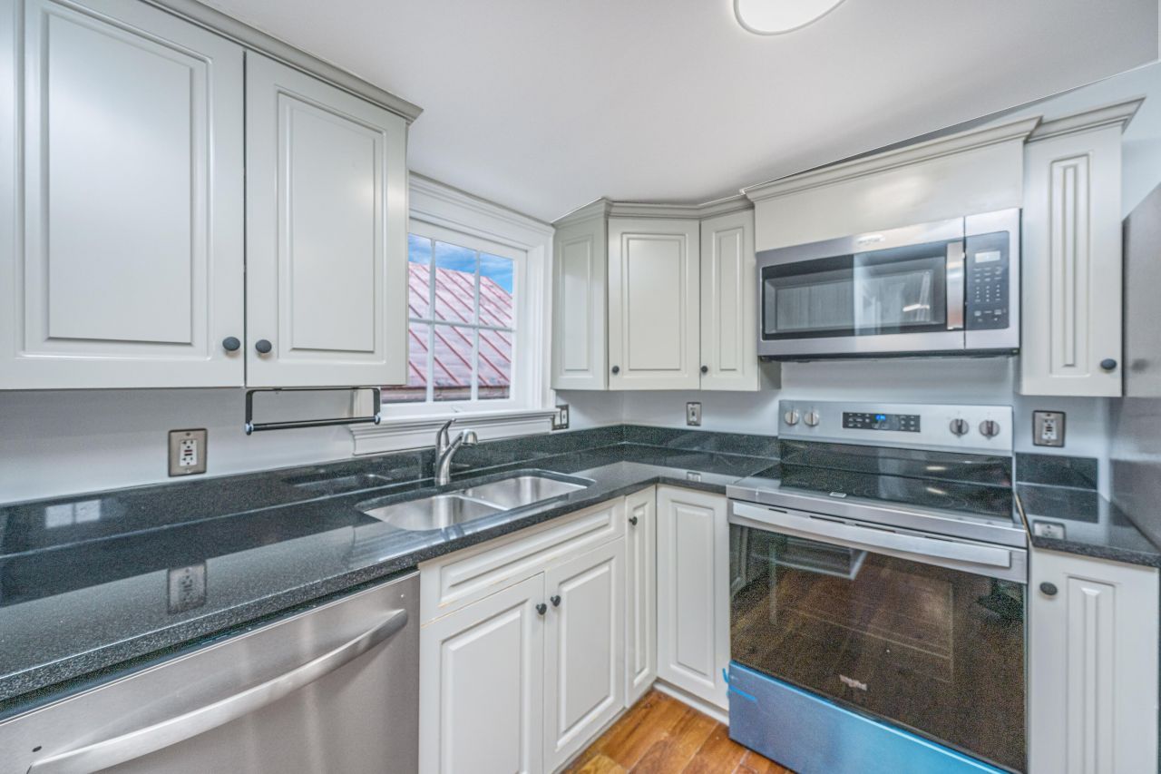 186 Smith Street Photo 56