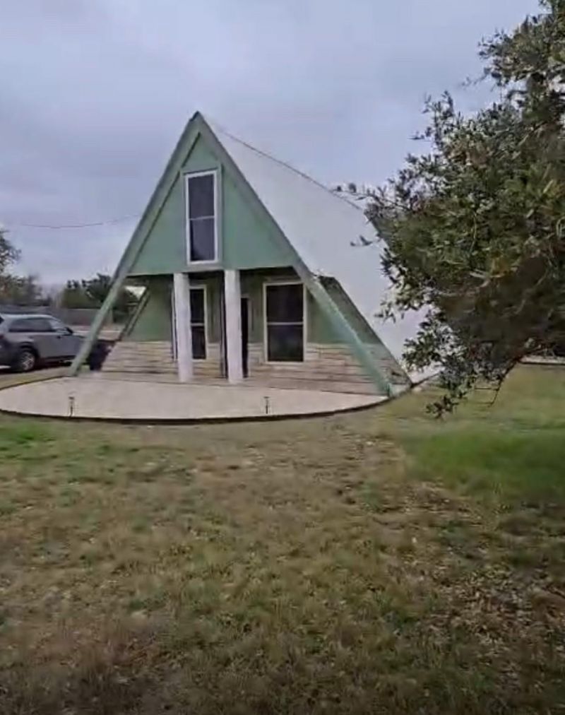 1115 County Road 220, Florence, TX 76527 Main Photo