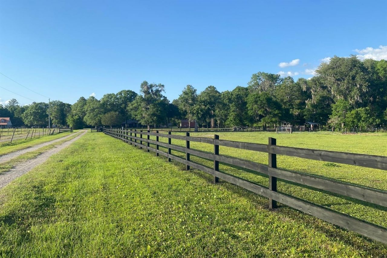 2527 NW County Road 225, Lawtey, FL 32058 Photo