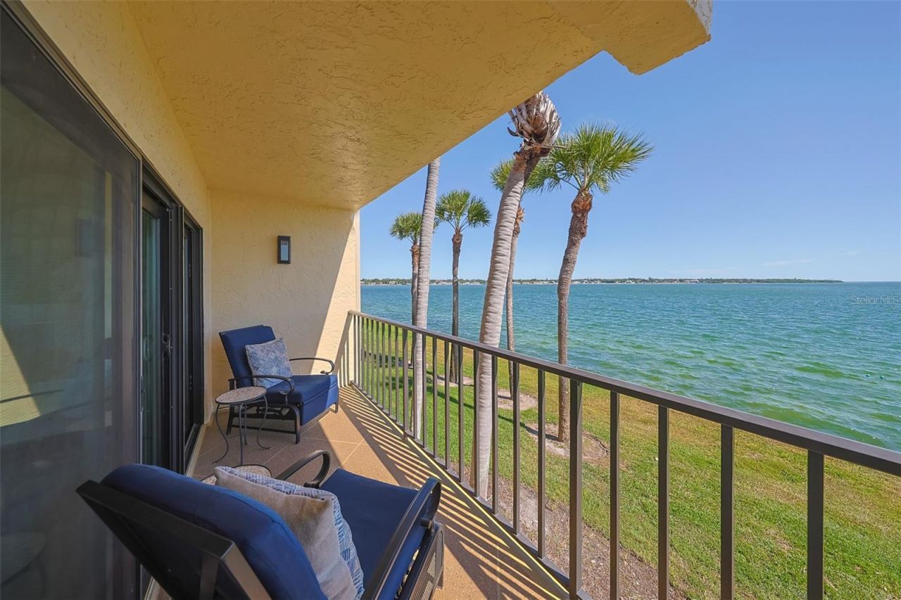 7500 Sunshine Skyway Lane S, Unit 104, Saint Petersburg, FL 33711 Photo
