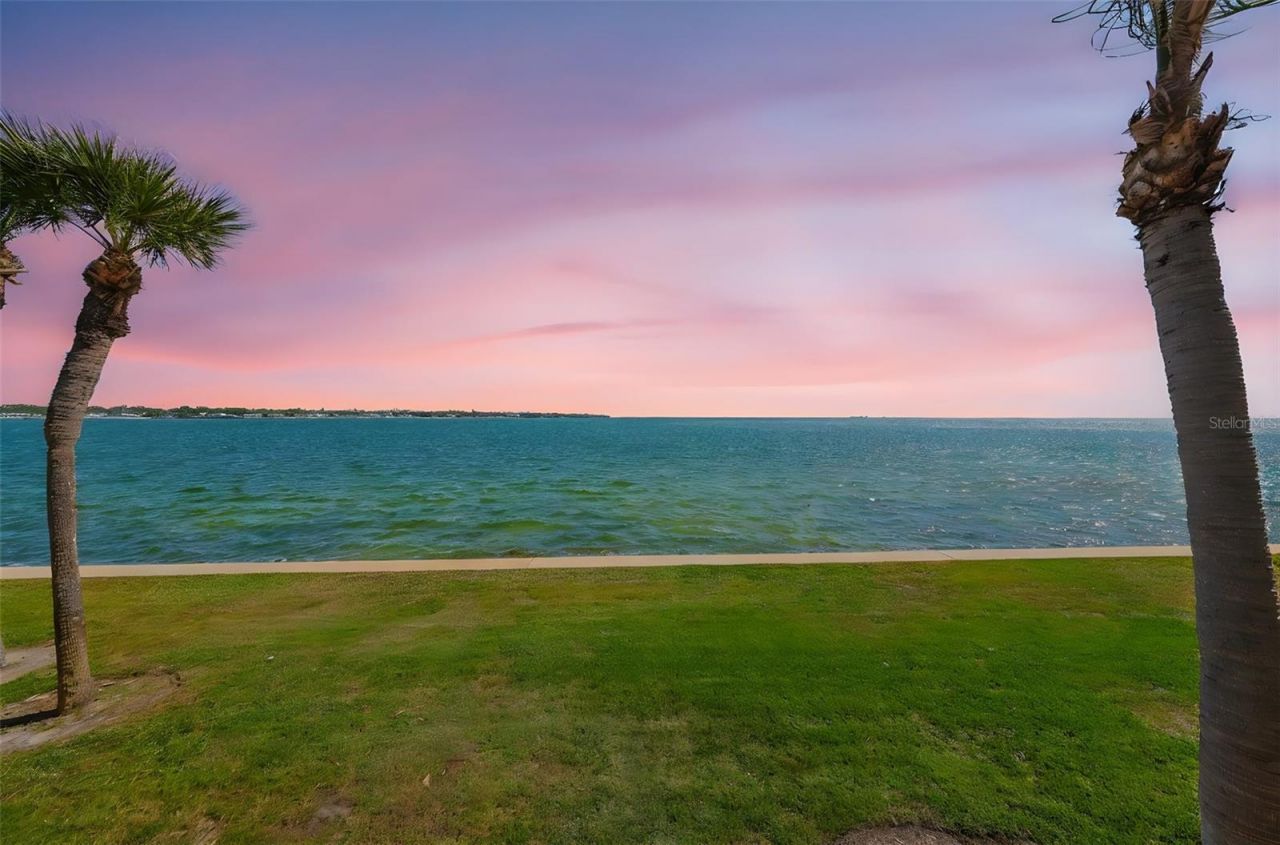 7500 Sunshine Skyway Lane S, Unit 104, Saint Petersburg, FL 33711 Photo