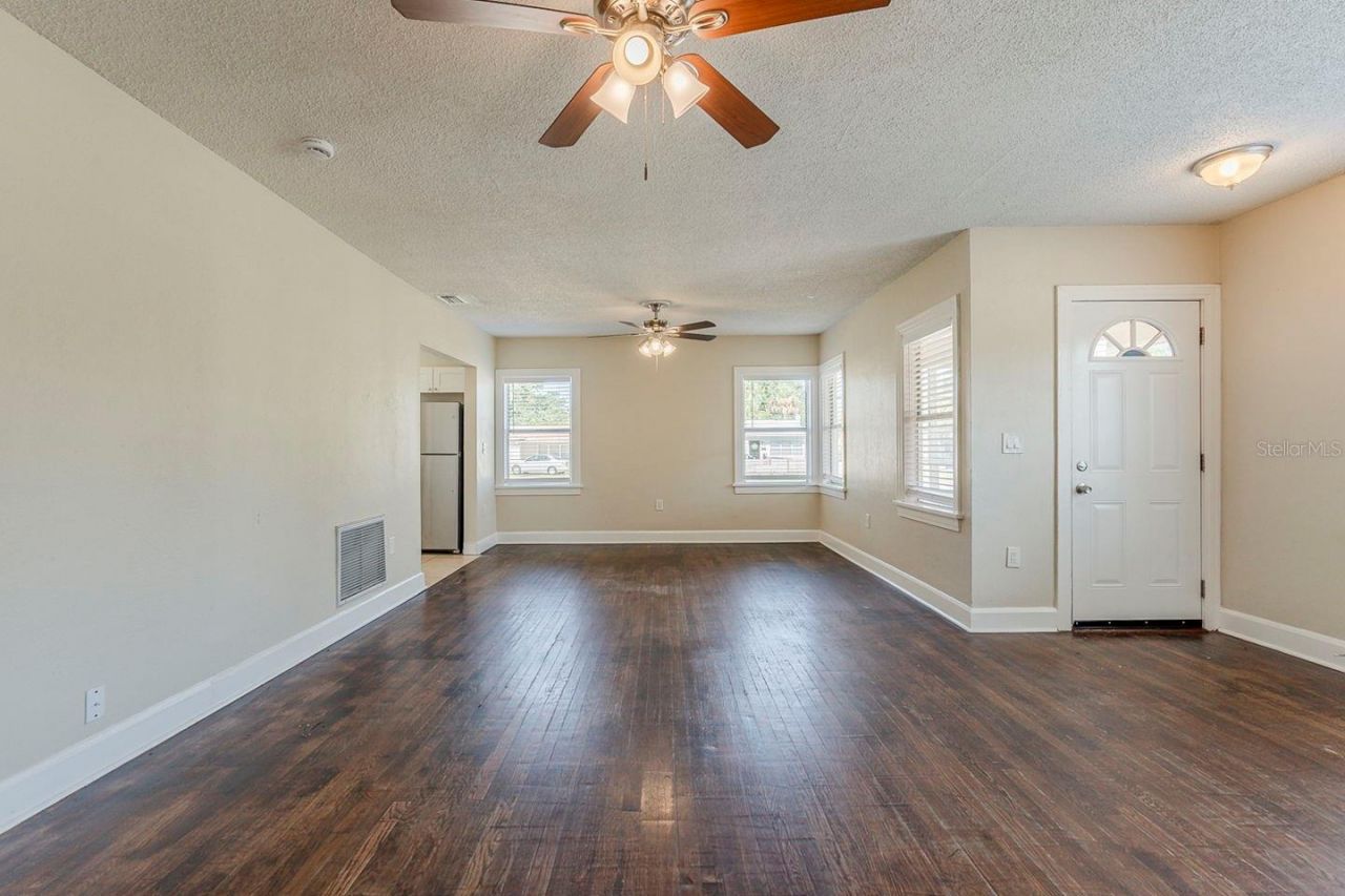 1524 13th Avenue S, Saint Petersburg, FL 33705 Photo