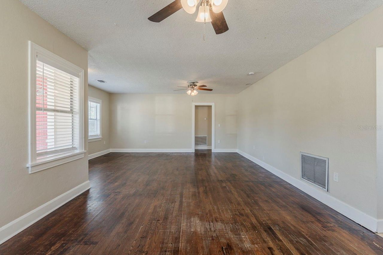 1524 13th Avenue S, Saint Petersburg, FL 33705 Photo