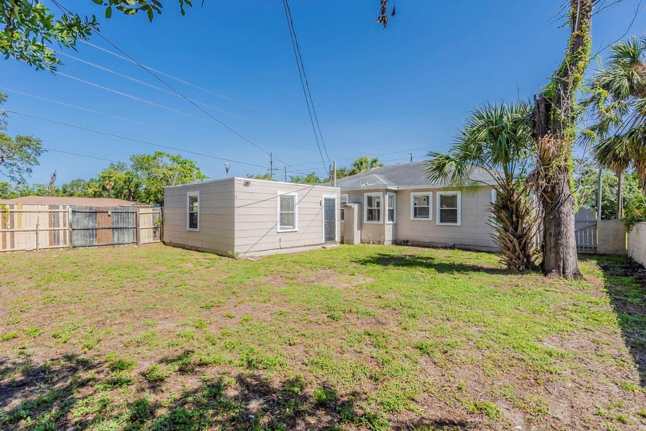 1524 13th Avenue S, Saint Petersburg, FL 33705 Photo