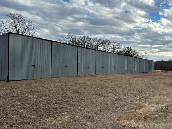 781 Newberry Creek , Mead, OK 73449