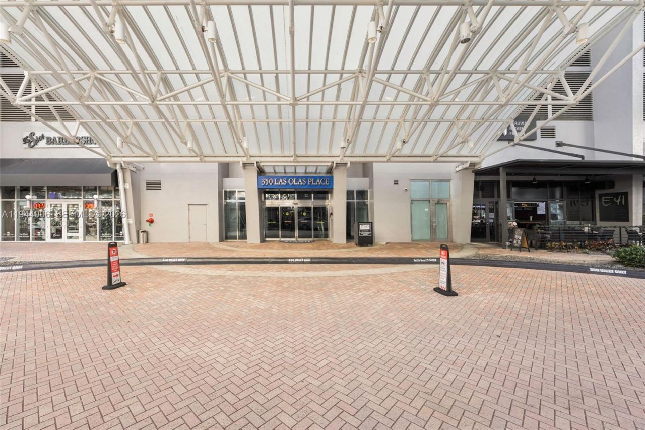 350 SE 2nd St, Unit 870, Fort Lauderdale, FL 33301 Photo