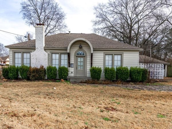 846 Donaghey, Conway, AR 72034