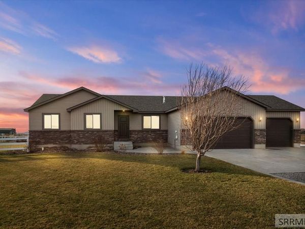 1382 N 750 E, SHELLEY, ID 83274