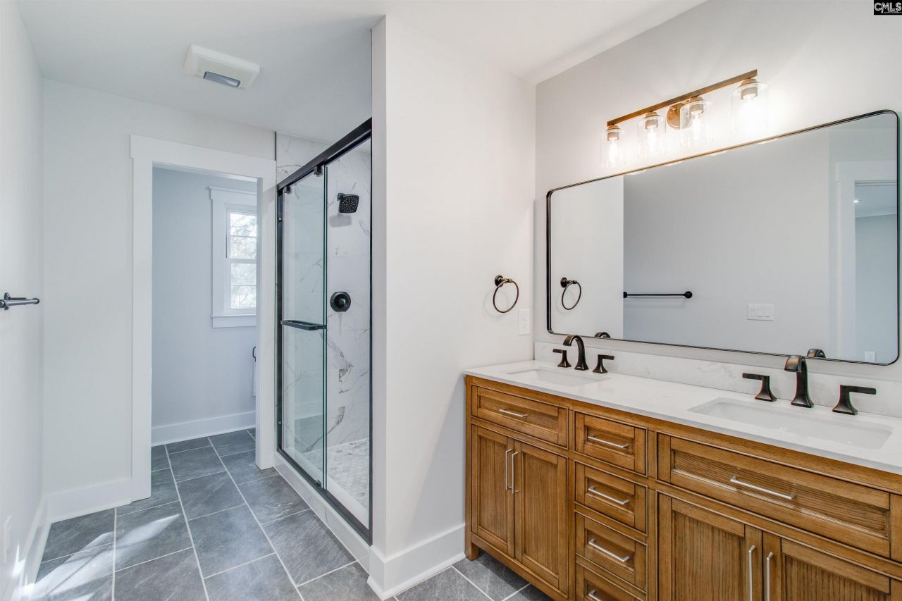 1300 Woodvalley Road Photo 24