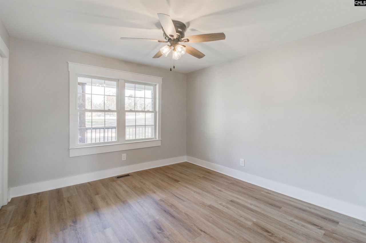 1300 Woodvalley Road Photo 26