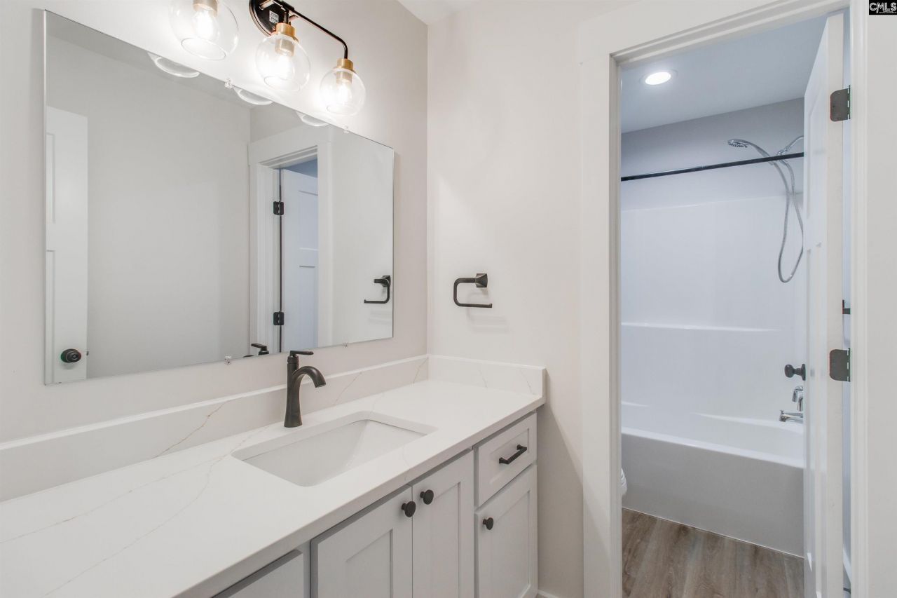 1300 Woodvalley Road Photo 31