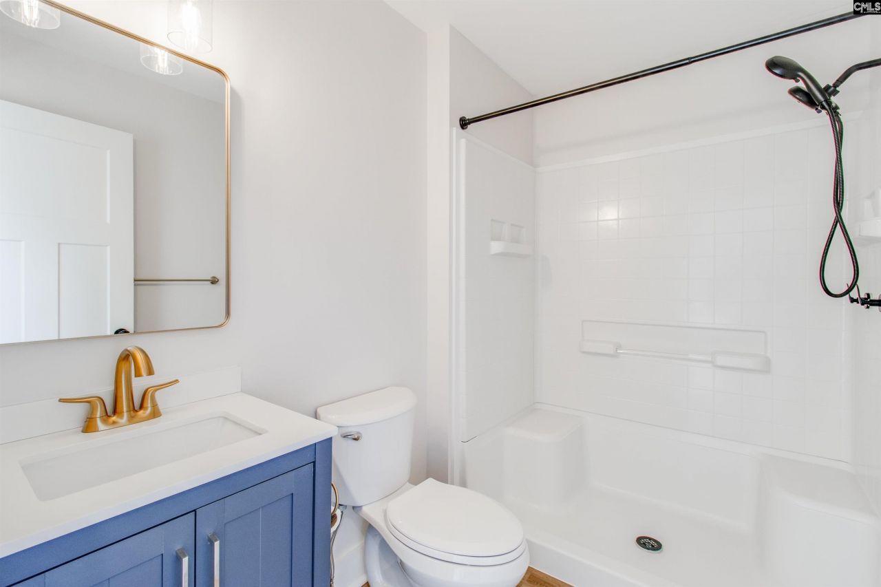 1300 Woodvalley Road Photo 32