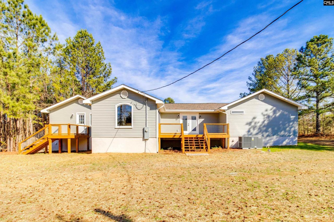 1300 Woodvalley Road Photo 6