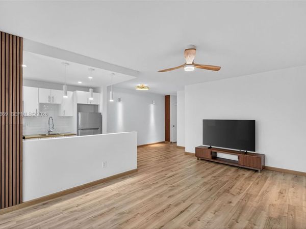 1334 Euclid Ave, Unit 10, Miami Beach, FL 33139