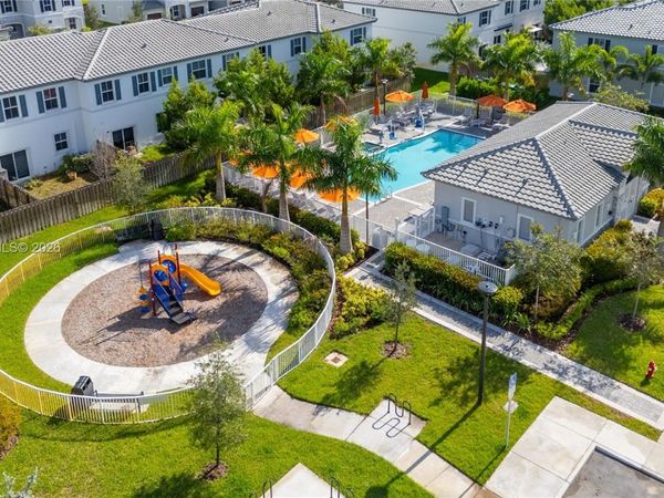 12022 NW 46th St, Coral Springs, FL 33076