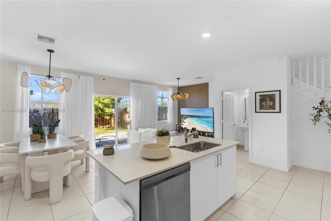 12022 NW 46th St, Coral Springs, FL 33076 Photo