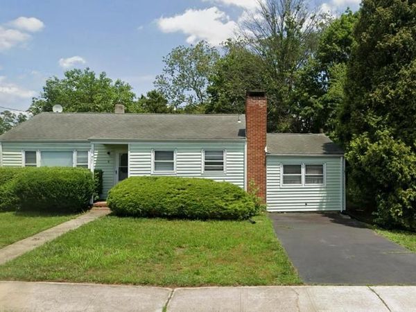 8 HILLSIDE AVENUE, JAMESBURG, NJ 08831