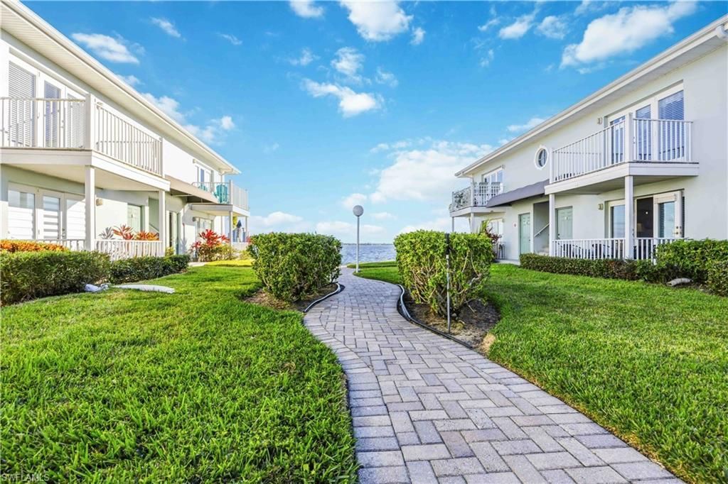 3326 N Key Dr, Unit 7, North Fort Myers, FL 33903 Photo