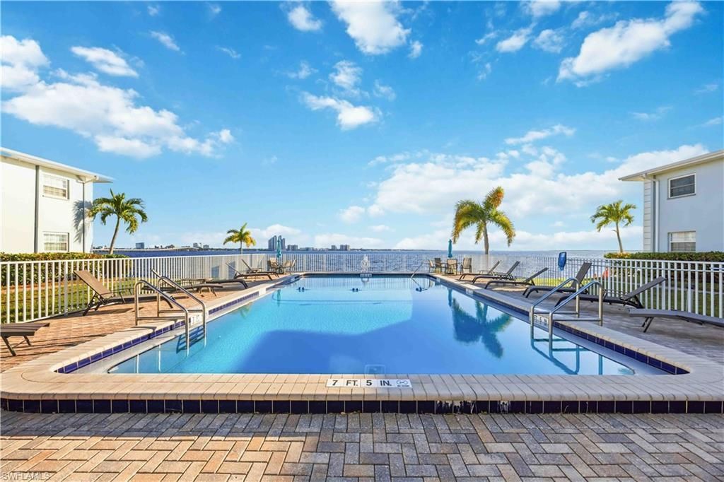 3326 N Key Dr, Unit 7, North Fort Myers, FL 33903 Photo