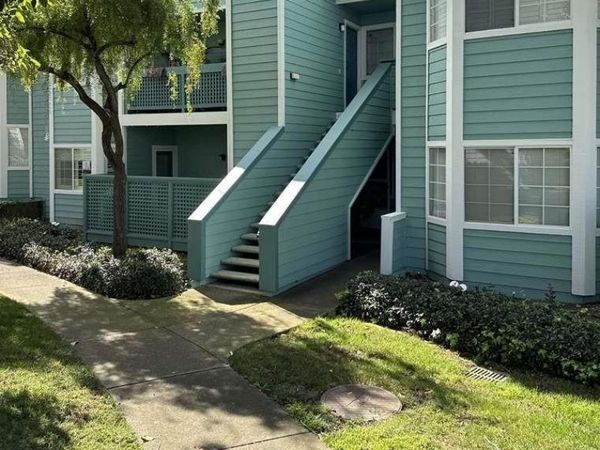 303 Dursey Dr, Pinole, CA 94564