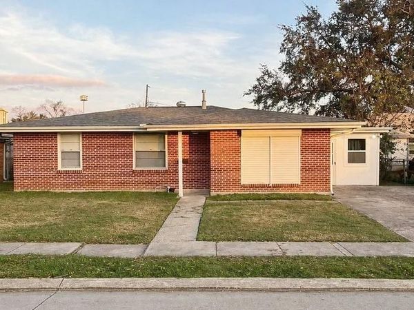 4 GRETNA Boulevard, Gretna, LA 70053