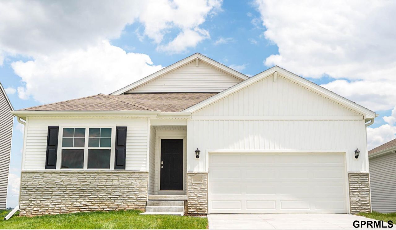 12914 S 65th Street, Papillion, NE 68133 Main Photo