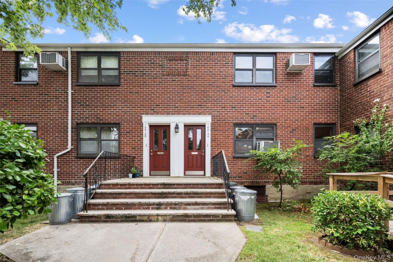 160-24 17th Ave, Unit 1, Whitestone, NY 11357 Main Photo