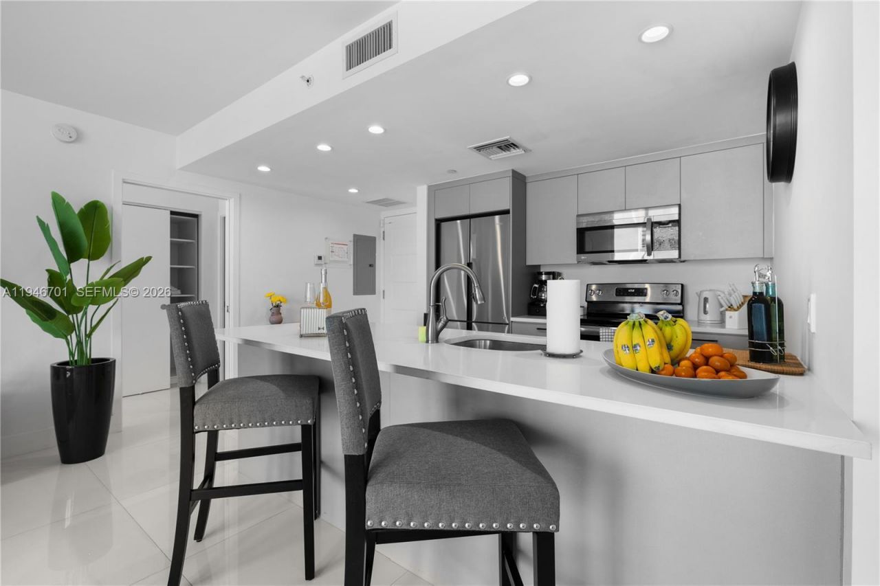 1150 101st St , Unit 502, Bay Harbor Islands, FL 33154 Photo