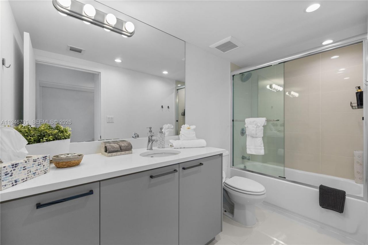 1150 101st St , Unit 502, Bay Harbor Islands, FL 33154 Photo