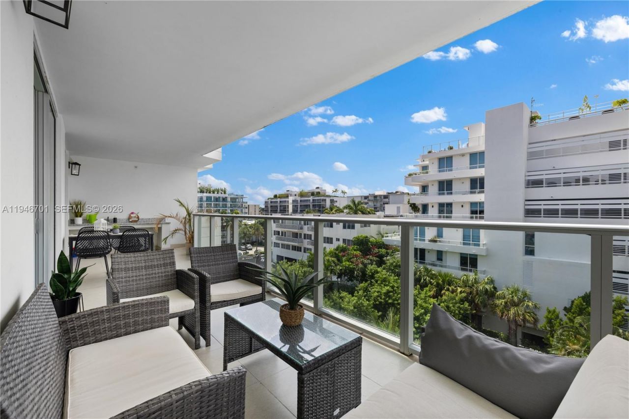 1150 101st St , Unit 502, Bay Harbor Islands, FL 33154 Photo