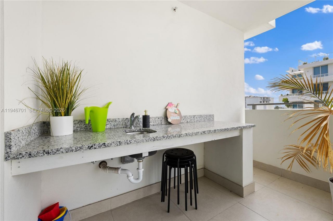 1150 101st St , Unit 502, Bay Harbor Islands, FL 33154 Photo