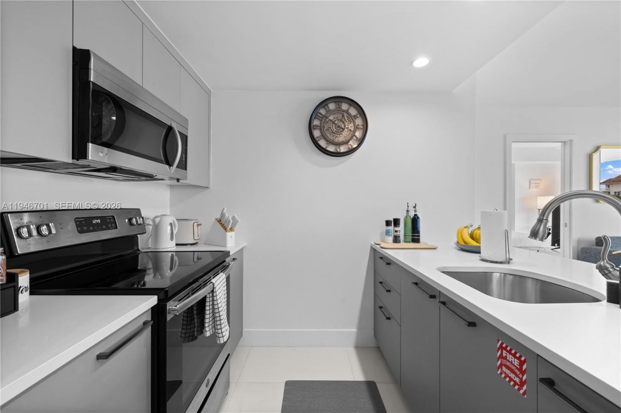 1150 101st St , Unit 502, Bay Harbor Islands, FL 33154 Photo