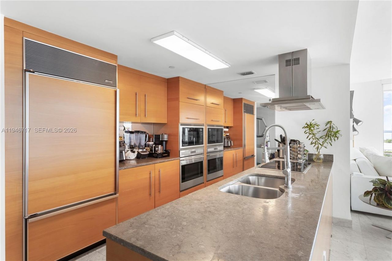 495 Brickell Ave, Unit 1001, Miami, FL 33131 Photo