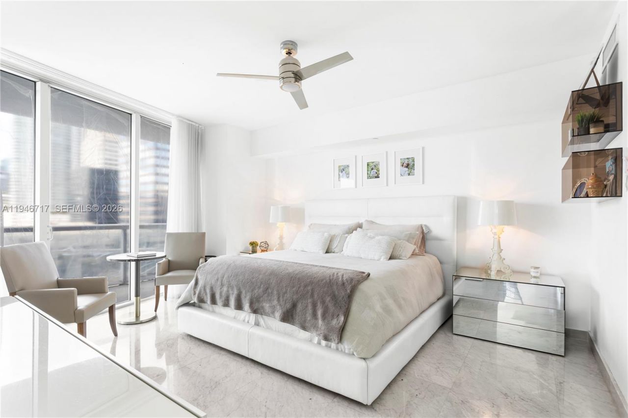 495 Brickell Ave, Unit 1001, Miami, FL 33131 Photo