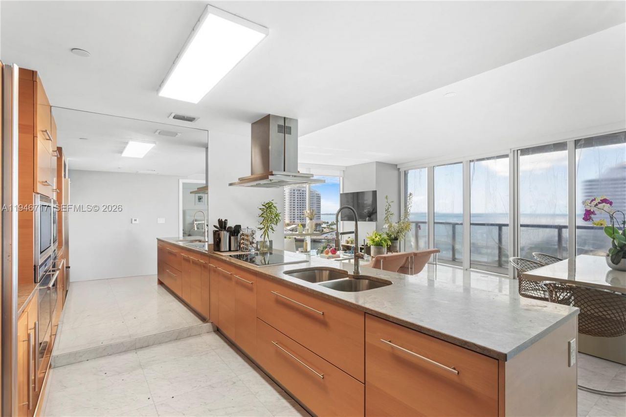 495 Brickell Ave, Unit 1001, Miami, FL 33131 Photo