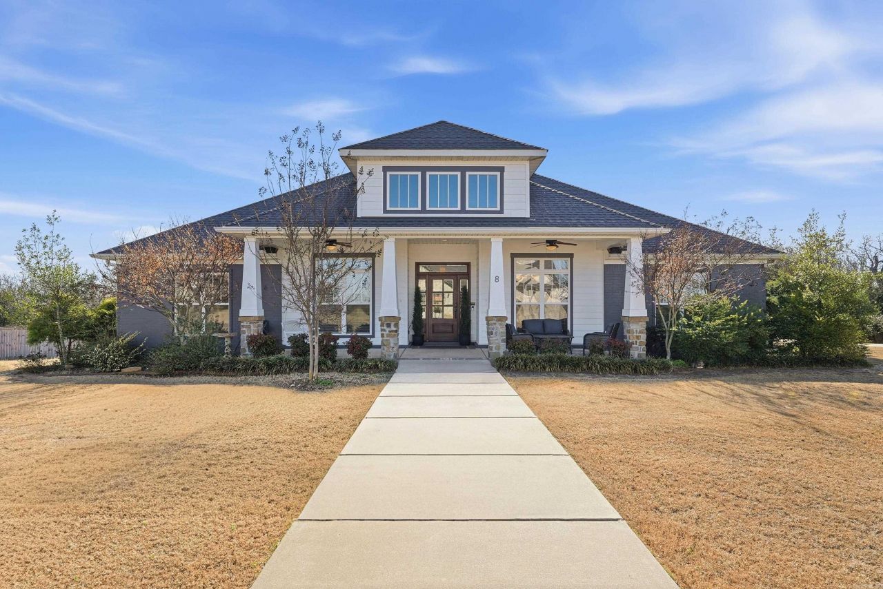 8 Persimmon Ridge Drive Greenbrier, AR 72058